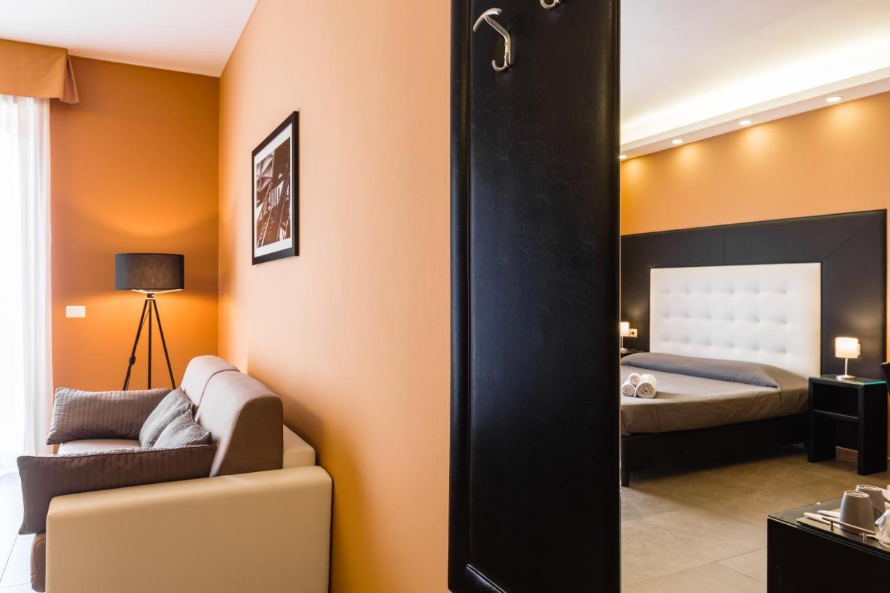 Hotel Bh Napoli Railway Exteriér fotografie