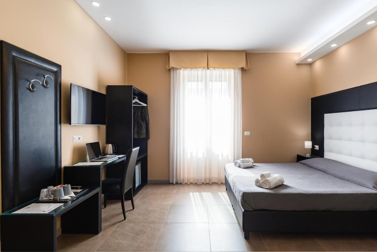 Hotel Bh Napoli Railway Exteriér fotografie