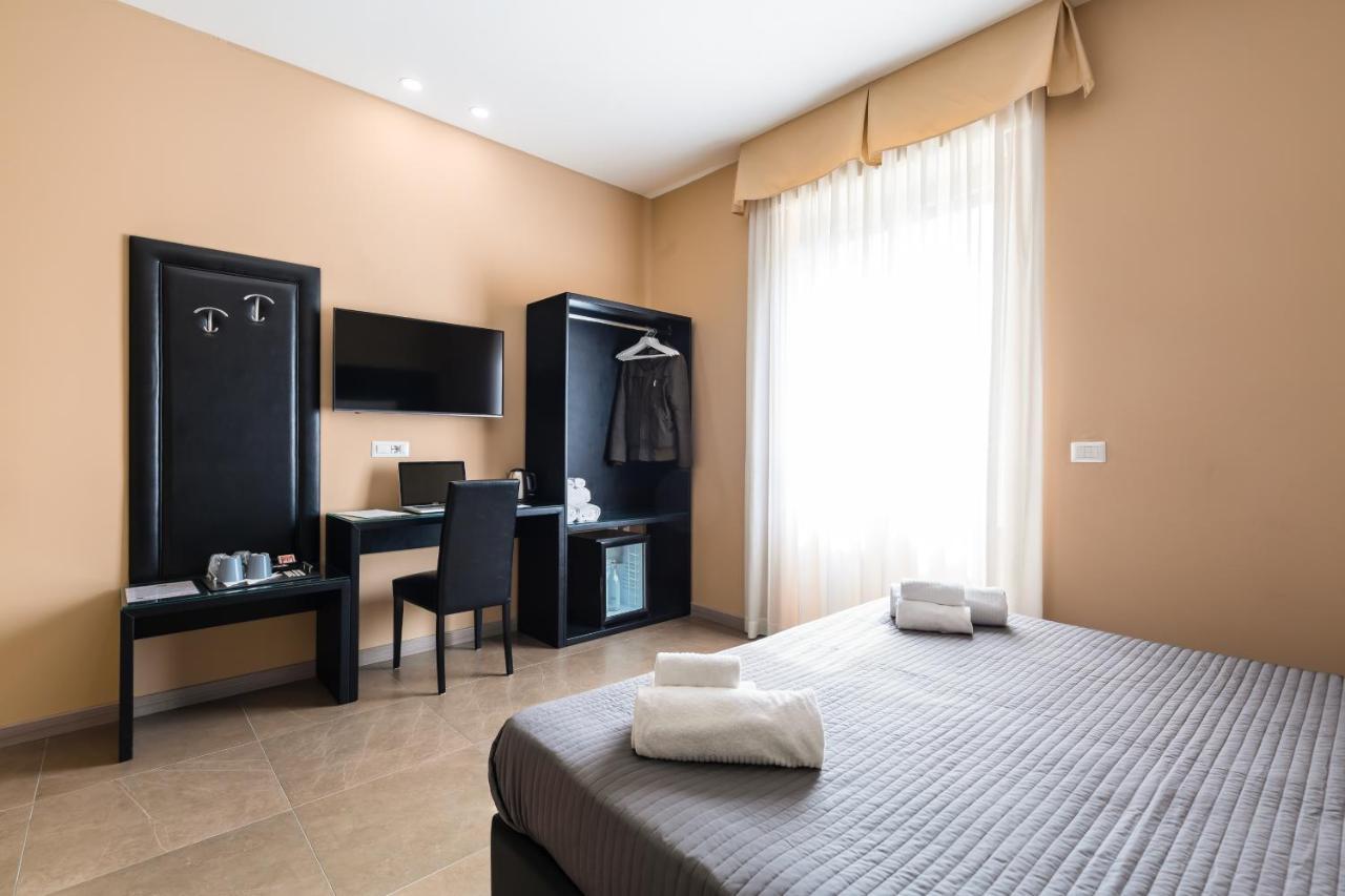 Hotel Bh Napoli Railway Exteriér fotografie