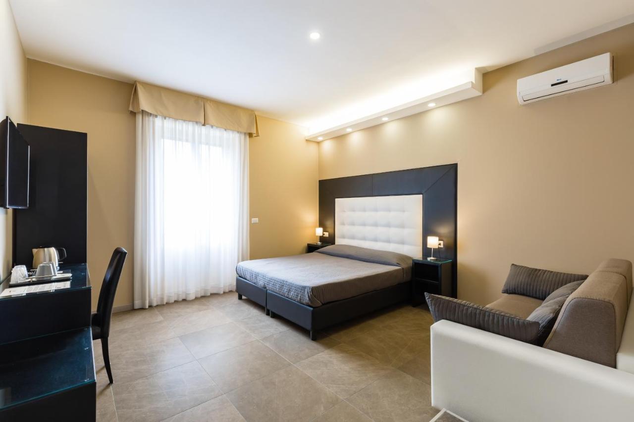 Hotel Bh Napoli Railway Exteriér fotografie